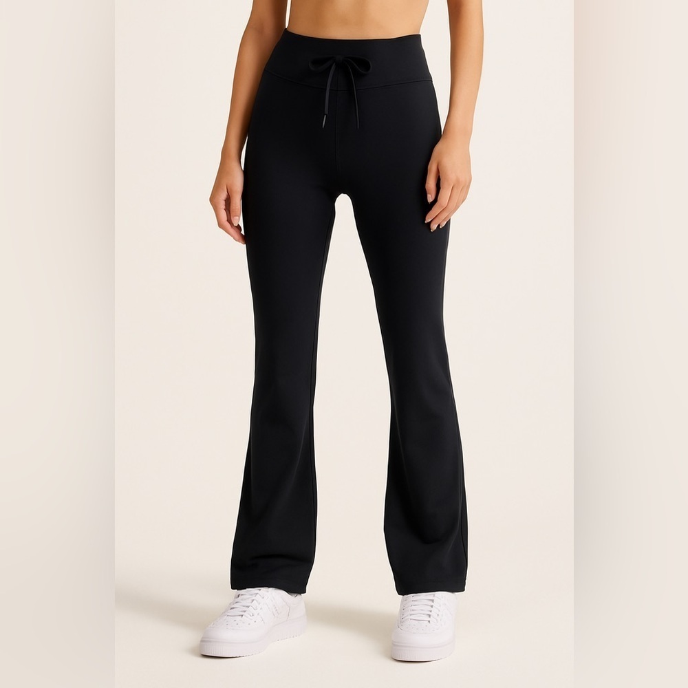 Lululemon Black Groove Pants - Approx. Size M (13” Waist, 32” Inseam) - Picture 1 of 10
